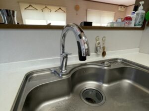 愛媛キッチン取付け隊　タッチレス水栓への取替　施工後 